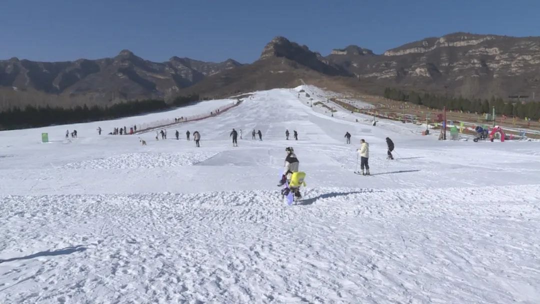 石家庄井陉清凉山滑雪场 - 图片1