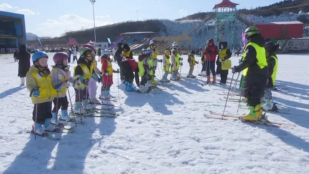 石家庄平山西柏坡温泉滑雪场 - 图片2