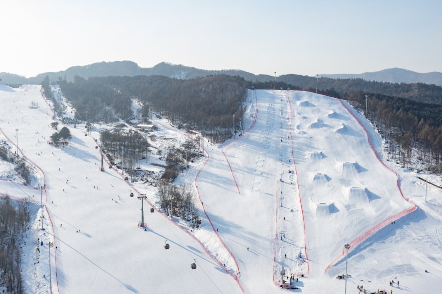 万峰通化滑雪度假区 - 图片1