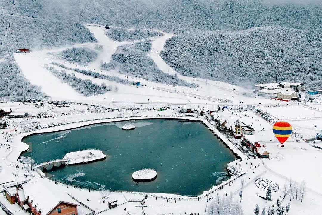 成都西岭雪山滑雪场 - 图片2