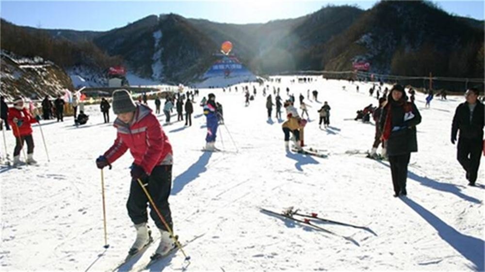 洛阳嵩县木札岭速龙滑雪场 - 图片1