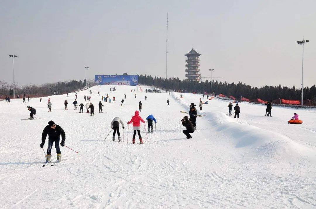 潍坊青云山滑雪场 - 图片1
