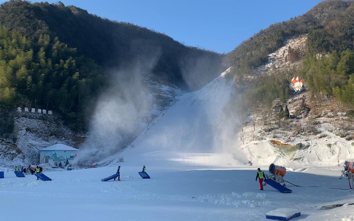 桐庐生仙里国际滑雪场 - 图片1