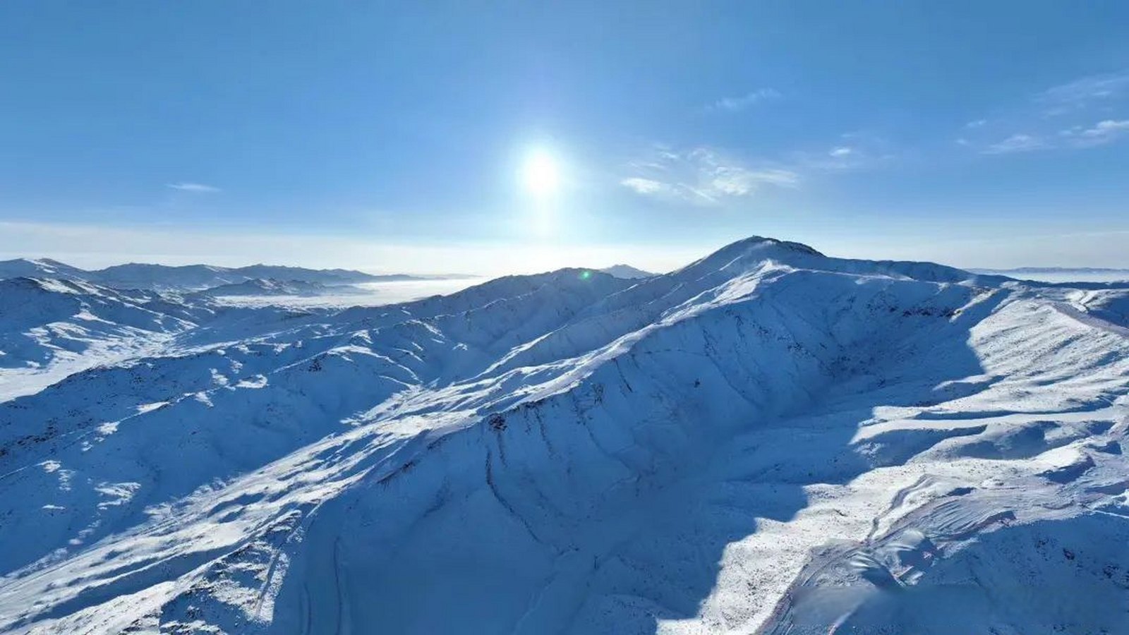 青格里狼山国际滑雪场