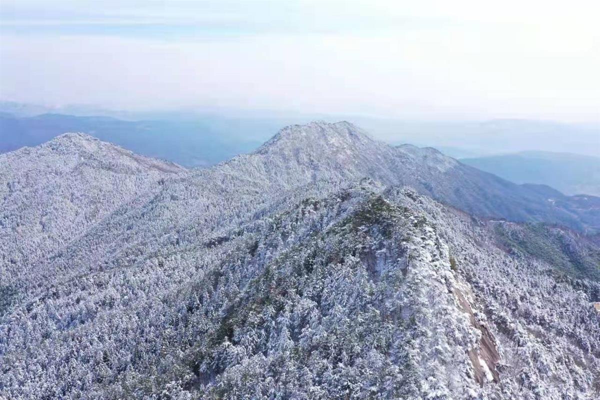三角山四季滑雪场