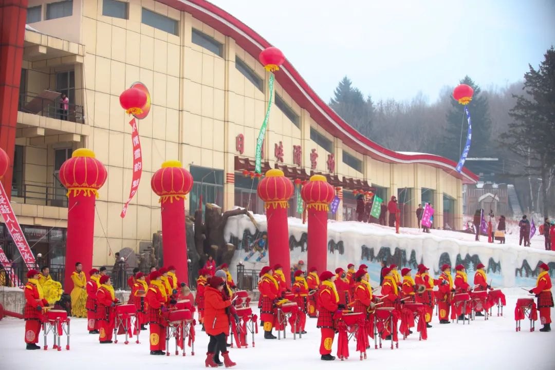 伊春市铁力日月峡滑雪场 - 图片2