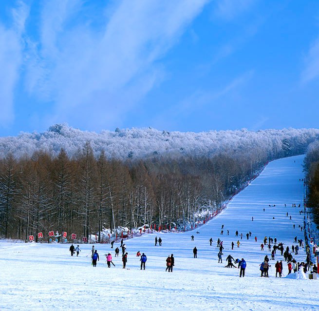 伊春市铁力日月峡滑雪场 - 图片5
