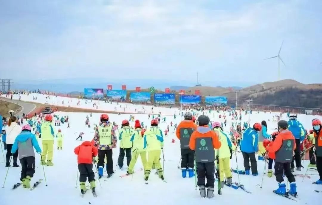 武陵峡口溶洞滑雪 - 图片5
