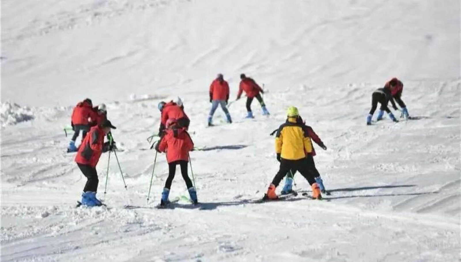 玉舍雪山滑雪场