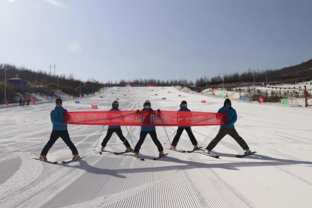 六盘山滑雪场 - 图片4