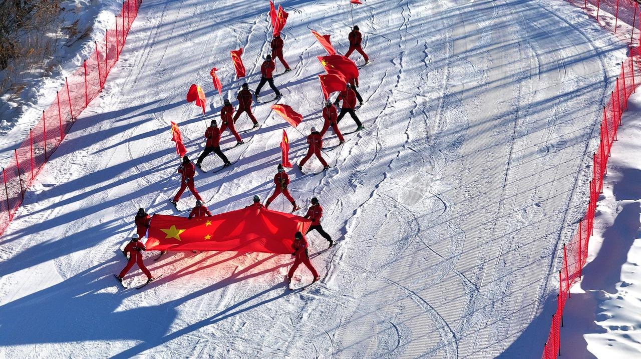 鹤岗望云峰滑雪场 - 图片5