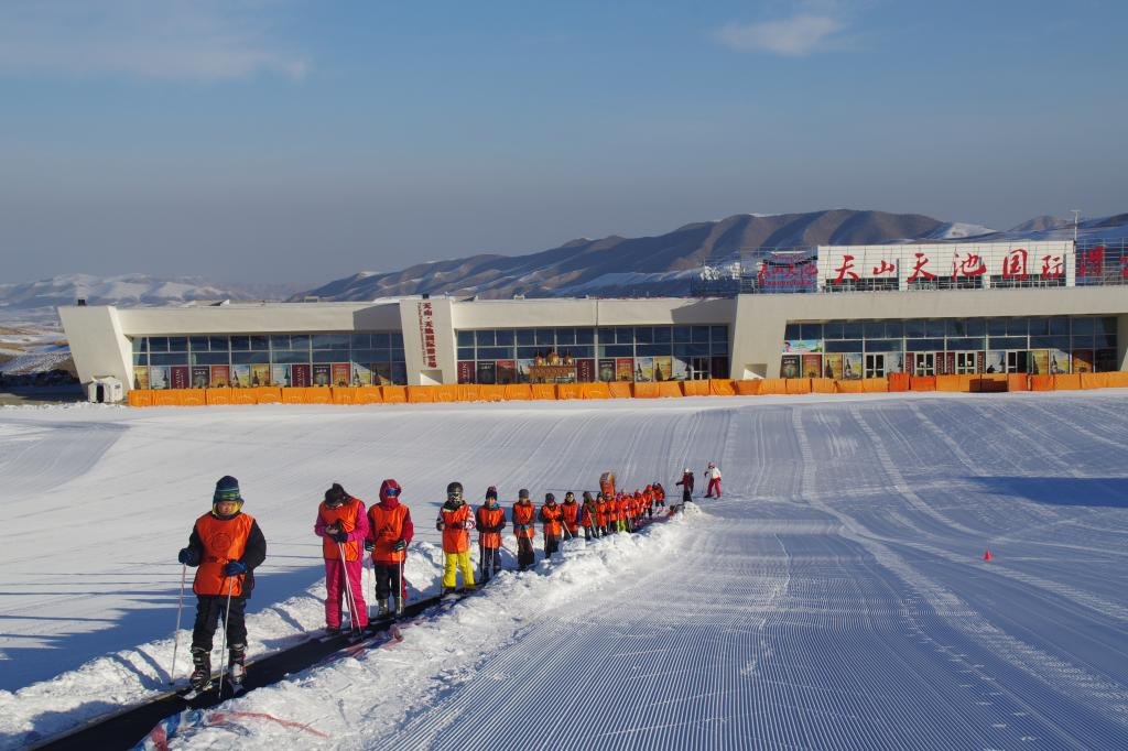 天山天池国际滑雪场 - 图片5