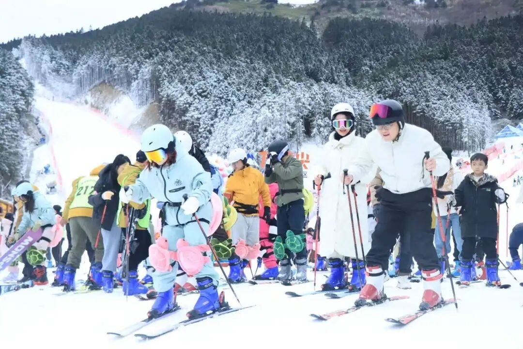靖安国际滑雪场 - 图片1