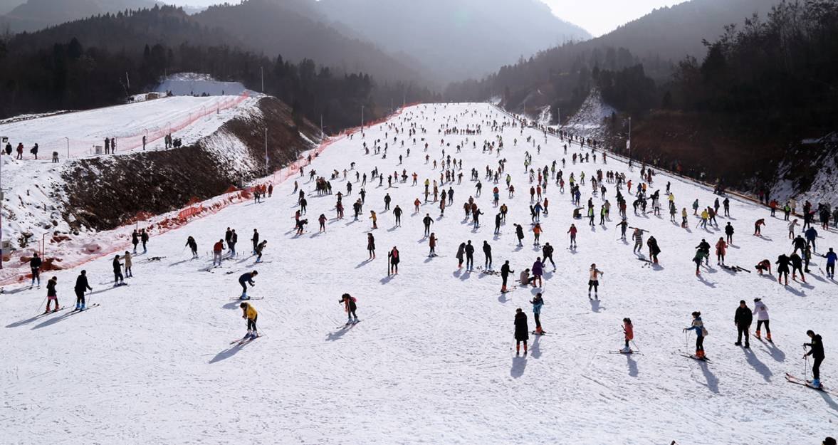 晋公山滑雪场 - 图片1