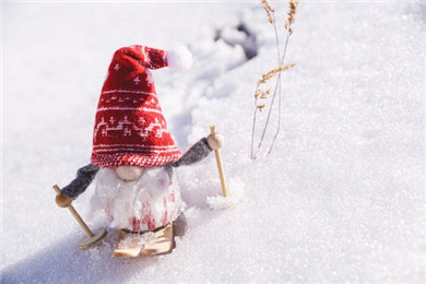 如何清洁和保养滑雪鞋？